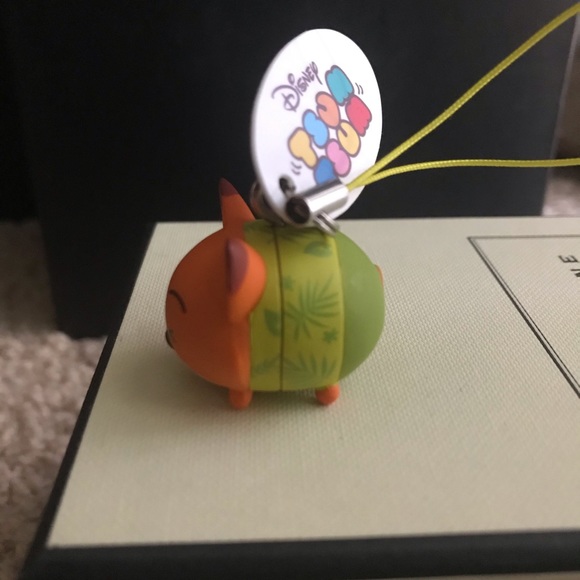 π Zootopia Nick - Tsum Tsum Figure Keychain - Picture 5 of 7